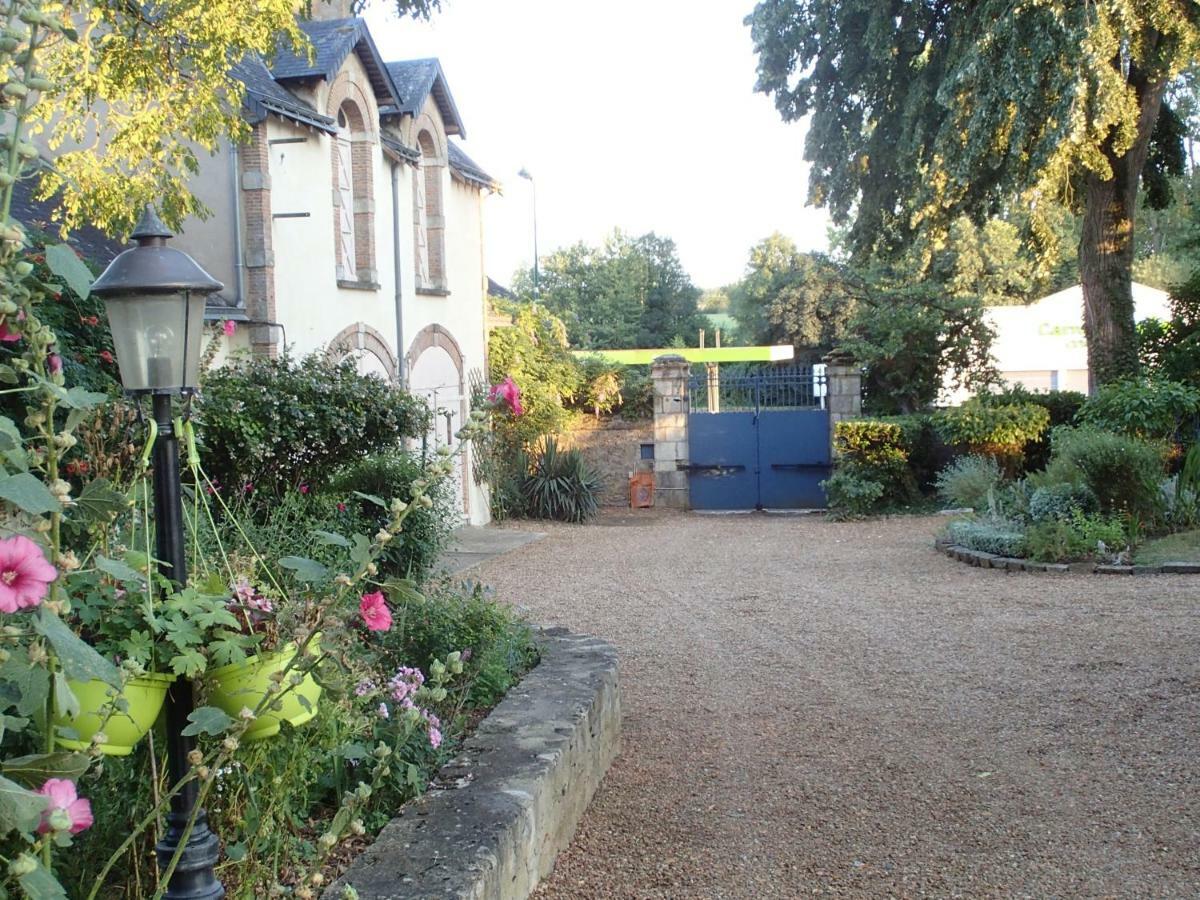 France Petit Chateau Loué Eksteriør billede